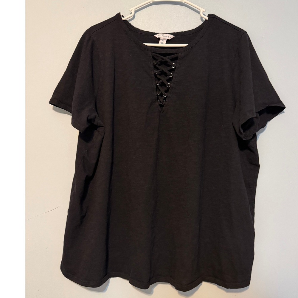 Boutique+ Women's 2X Black Lace Up V-Neck Short Sleeve Grommet Tee Top 1816